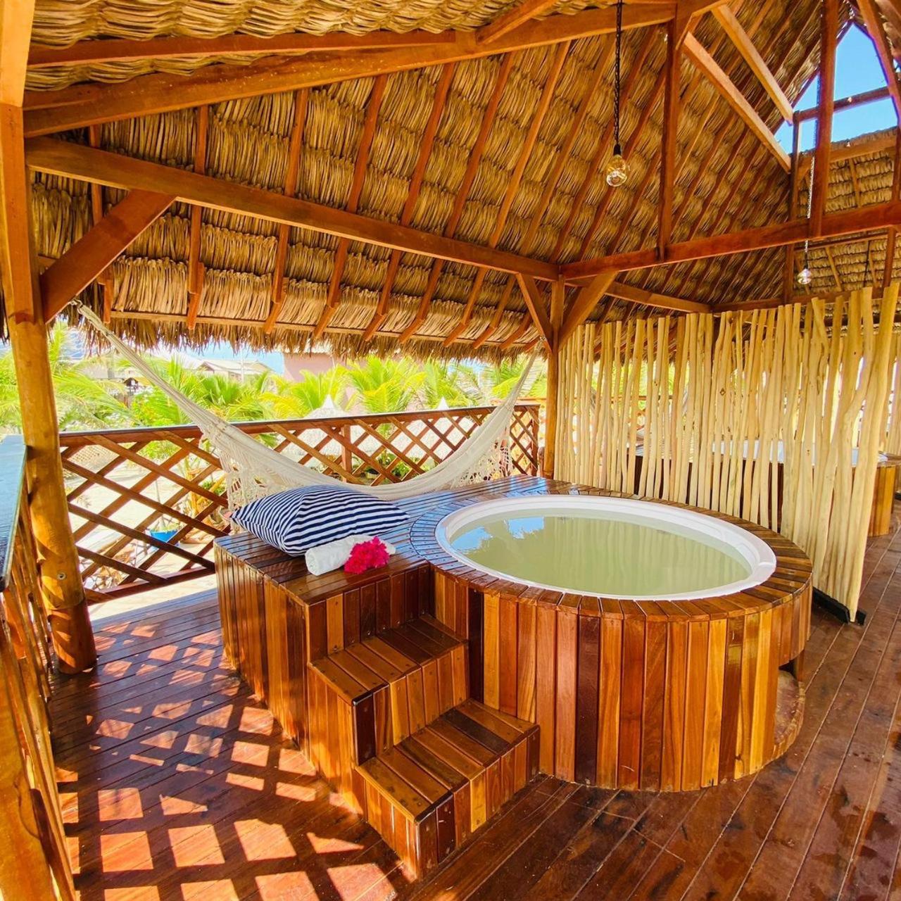Leao Beach Pousada Луїс-Коррея Екстер'єр фото